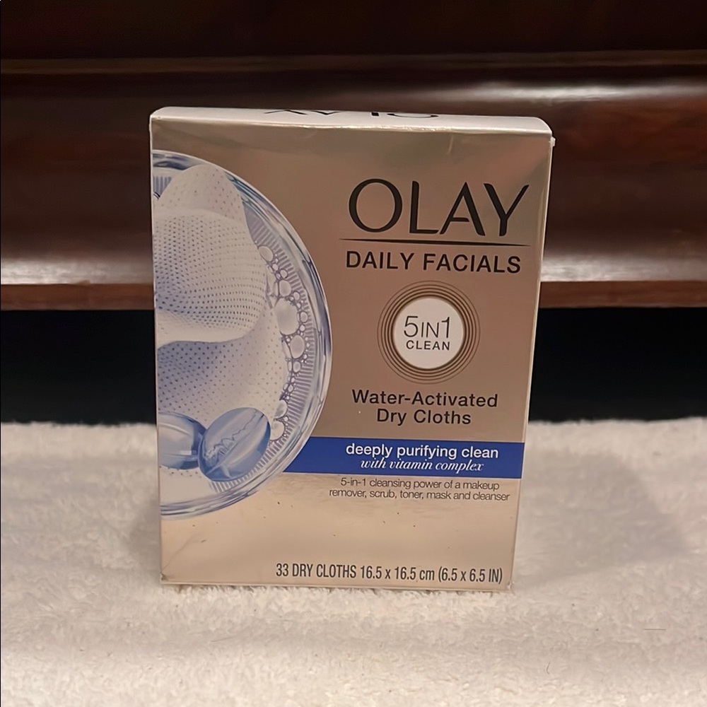 Olay Daily Facial 5 in 1 Water Activated Dry Cloths